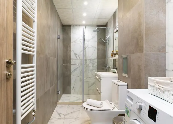 Διαμέρισμα Valerie Walking Distance To Center