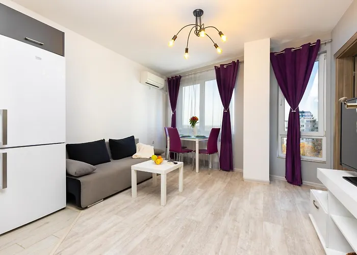 Valerie Walking Distance To Center