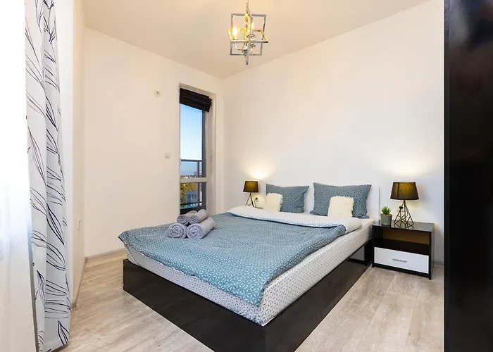 Διαμέρισμα Valerie Walking Distance To Center